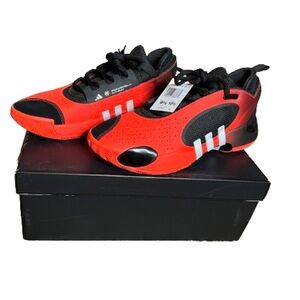 adidas D.O.N. Issue #5 Basketball Shoes
Size 91/2 Adult Men, NWT
